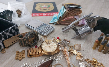 Polícia Civil realiza operação contra tráfico de drogas (VÍDEO)