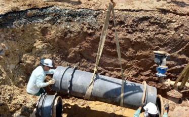 Casan substitui adutora que rompeu em Nova Veneza