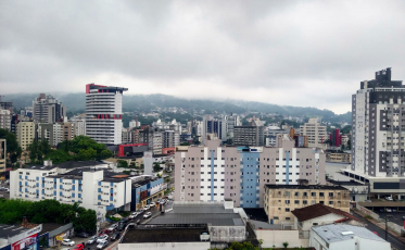 Sol e nuvens predominam nesta quarta-feira