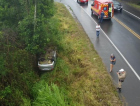 Mulher fica ferida após capotamento em Criciúma (VÍDEO)