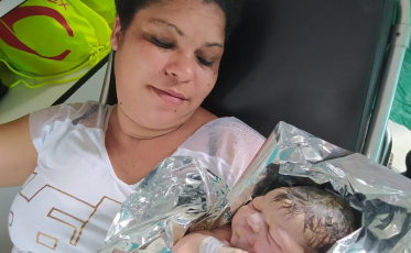 Bombeiros Voluntários de Jaguaruna auxiliam em parto de emergência