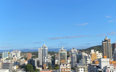 Na segunda-feira, previsão indica céu claro e temperaturas amenas