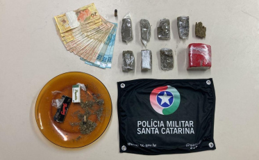 PM apreende adolescente por tráfico de drogas em Criciúma