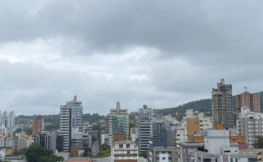 Nebulosidade continua presente no Sul nesta segunda-feira