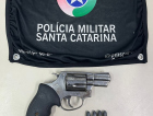 Dupla é detida por posse ilegal de arma em Criciúma