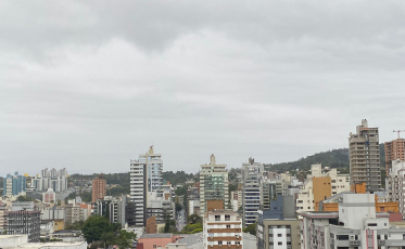 Semana começa com chuva e frio no Sul 