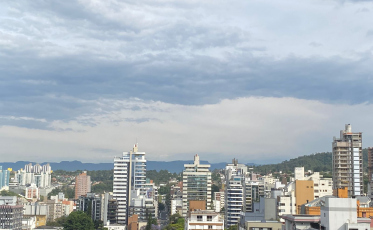 Previsão do tempo indica chance de chuva neste fim de semana