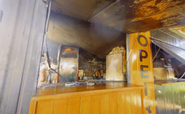 Sombrio: Hamburgueria em contêiner é atingida por incêndio