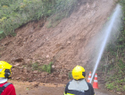 Equipe realiza ação preventiva para novos deslizamentos na Serra do Rio do Rastro