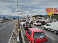 Trânsito parado em Palhoça. Foto: Décio Batista/Especial 4oito