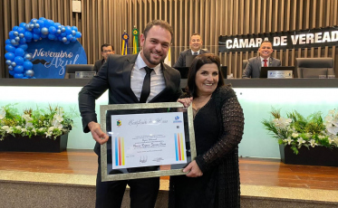 Araranguá: Câmara de Vereadores presta reconhecimento a Vânia Rejane Soares Elias
