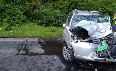 Colisão de carros deixa ao menos quatro pessoas feridas em Nova Veneza  