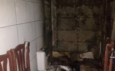 Jaguaruna: Edícula fica parcialmente destruída por incêndio 