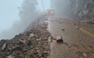 Equipes trabalham para que a Serra do Rio do Rastro seja liberada nesta quarta-feira (VÍDEO) 