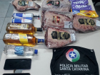 PM encontra carnes, bebidas e chocolates roubados de supermercados em Criciúma 