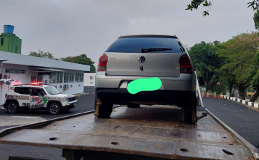 Mulher é presa por conduzir veículo roubado em Criciúma