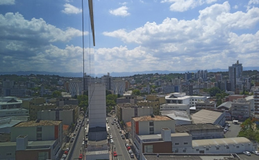 Criciúma e Içara registram 38°C nesta segunda-feira; sensação térmica chega a 49°C