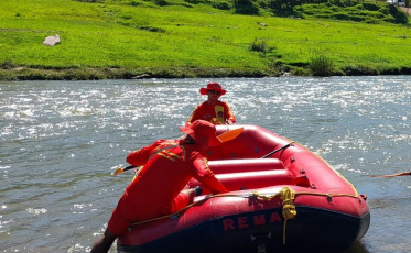 Buscas por jovem desaparecido em rio entram no segundo dia