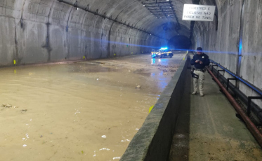 BR-101: Duas faixas liberadas no túnel do Morro do Boi 