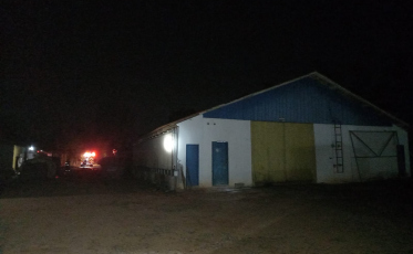 Incêndio atinge aviário em Içara