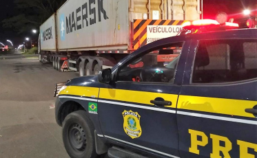 Maracajá: 15 toneladas de excesso são flagradas em porta-contêiner na BR-101