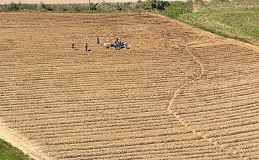 Jovem morre após cair de trator e ser atropelado várias vezes pela máquina