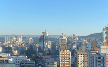 Sol segue presente no Sul de SC nesta quarta-feira 
