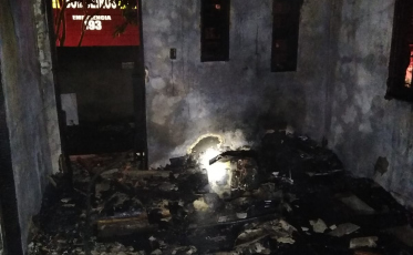 Incêndio atinge residência em Forquilhinha