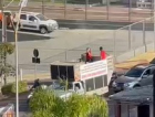 Servidores protestam em trio elétrico no Centro de Criciúma (VÍDEO)