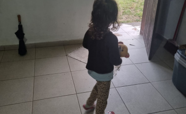 Criciúma: criança de 3 anos é resgatada em situação de abandono 