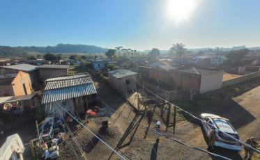 Criciúma: Celesc e PM encontram 75 residências com gato de energia no bairro Santo André