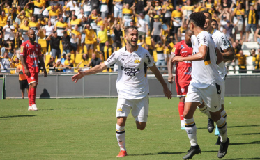 Fellipe Mateus atinge marca histórica com a camisa do Criciúma
