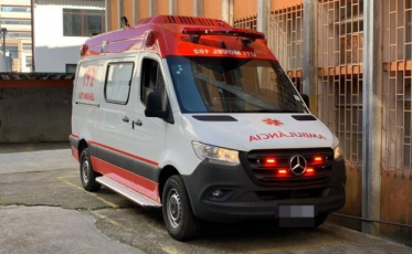 Após acidente na BR-101, ambulância de Camboriú é recolhida por licenciamento vencido