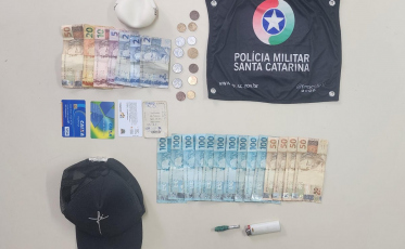 Criciúma: homem em bicicleta rouba pedestre no bairro Pinheirinho