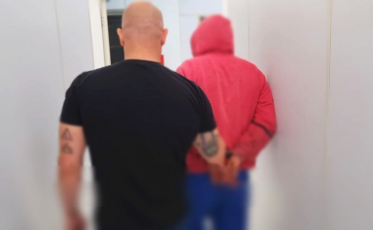 Dois foragidos há mais de quatro anos são presos por homicídio e tráfico de drogas