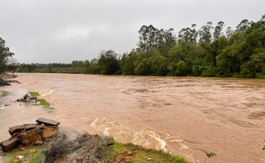 Praia Grande: Corpo de Bombeiros orienta moradores para se protegerem das chuvas