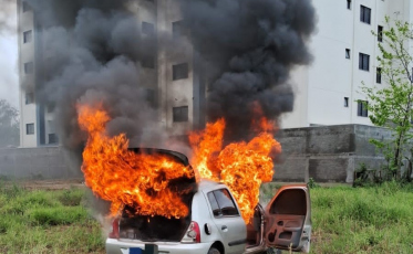 Criminosos ateiam fogo em carro e acabam presos em Criciúma