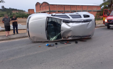 Acidente deixa motorista ferido em Morro da Fumaça