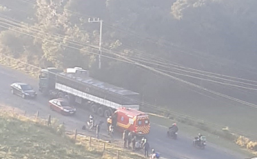 Acidente deixa motociclista ferido na Rodovia Antônio Darós 