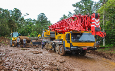 Realizada a instalação do Kit de Transposição na ponte da Fortaleza em Praia Grande