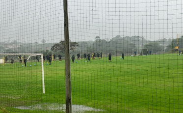 Tencati aguarda por Maia e Hygor para definir equipe contra o Juventude