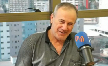 No Nomes & Marcas, a caminhada de Hélio com os biscoitos De Bona