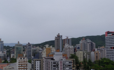 Quarta-feira com muitas nuvens no período da manhã; máxima de 27°C em Criciúma