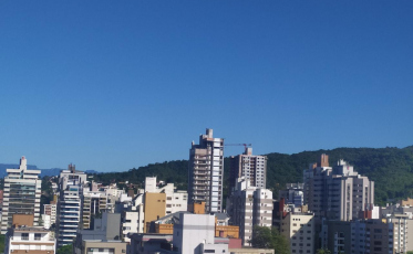 Fim de semana vai ter sol entre nuvens e temperaturas elevadas