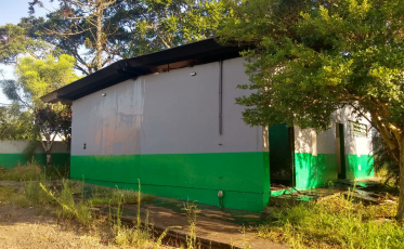 Criciúma: Imóvel onde funcionava antiga distribuidora de gás é atingido por incêndio