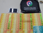 PM apreende adolescente com dinheiro falso em Criciúma