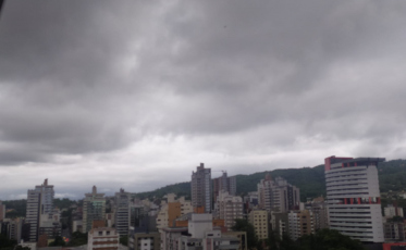 Quarta-feira com possibilidade de chuva com trovoada