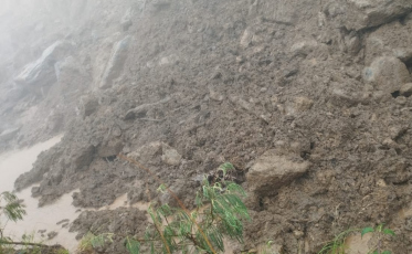 Serra da Rocinha está bloqueada devido à queda de barreira