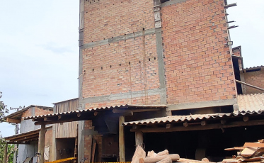 Silo com 18 mil quilos de milho pega fogo em Meleiro