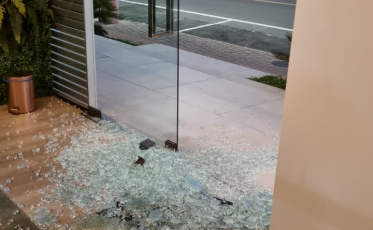 Criminoso furta computadores de clínica odontológica no Centro de Criciúma (VÍDEO)